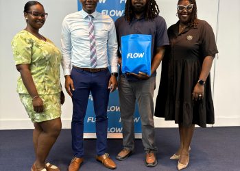 FLOW makes donation to the Antigua State College