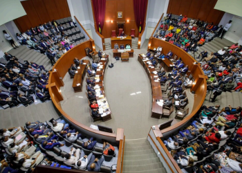 The House of Representatives approves increases in vehicle licence fees