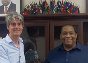 Dutch maritime economist discusses food security issues with local officials