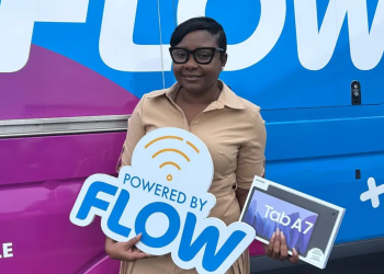 Mystic Larissa Barnes wins tablet courtesy of Flow