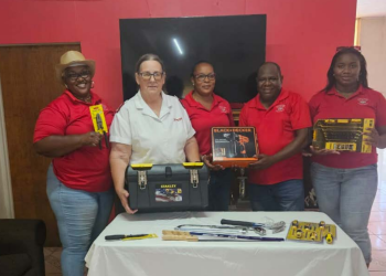 AT&LU makes donation to Sunshine Home for Girls