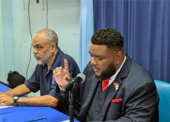 AT&LU President DeNully continues his advocacy on behalf of migrant workers at CCL conference