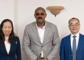 China undertakes to help Antigua and Barbuda further develops its health sector
